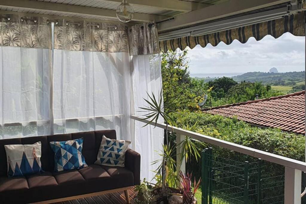 Bungalow Vue Mer Avec Jardin แซ็งต์-ลูซ ภายนอก รูปภาพ